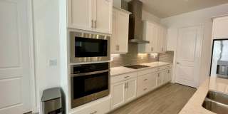 Stunning 4 Bedroom 3-bathroom home located in Mosaic! Gallery 21