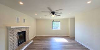 3/2/1 in Quiet Neighborhood in Denison! Gallery 18