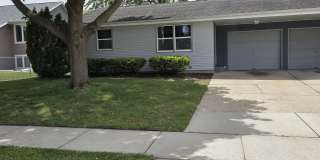 2731 Kellogg Ave Gallery 1