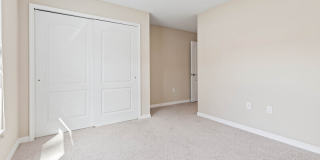 5 Seabury Place Gallery 23