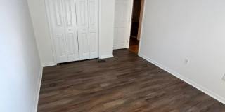 Beautiful 3/2 townhome Gallery 24