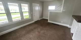 Charming 3 Bedroom Home Near East Toledo & Downtown Gallery 4