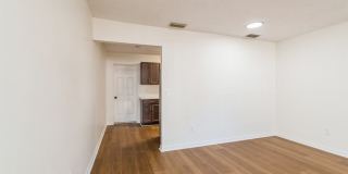 0957 - Xanadu Gallery 5