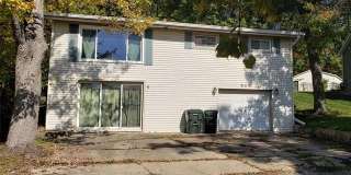 801 N Long Lake Boulevard Gallery 1