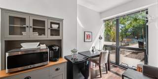 1717 Evanston Gallery 29