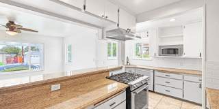 Inviting 3BD/2BA South Park Home with Turf Yards, Hardwood Floors & A/C Gallery 11