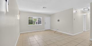 2267 NE 3rd Avenue Gallery 8