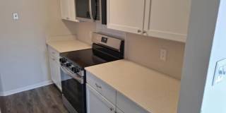 Hillsdale Apartments Gallery 15