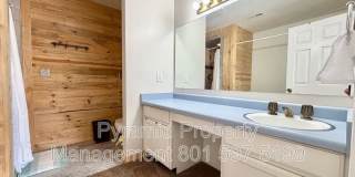8758 S Oakwood Park Circle Gallery 14