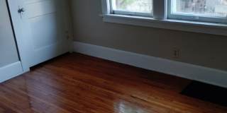 1804 Latham Street Gallery 4