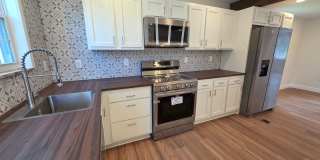 Fully Updated 3-bedroom, 2-bathroom house for rent in North Allegheny School District! Gallery 3