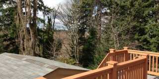 Pre-Leasing Now! 7 Bed 3 Bath with Bonus Room! Gallery 14