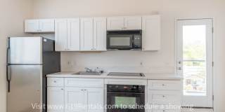 Loft Condo with Views & Deck Gallery 6
