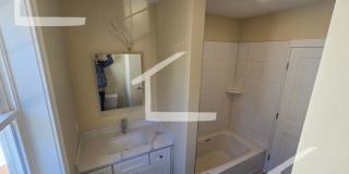 3-bed, 3-bath Townhouse in Brighton - 2 Parking Spots Incl! Gallery 7
