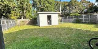 111 SW 31st Ct Gallery 12