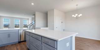 462 TILLER Street Gallery 10