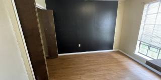 1643 Cedar Lake Drive - C Gallery 3