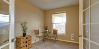 Sunny & Bright Upper Unit in Snoqualmie Ridge Gallery 11