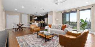 East Austin 2 Bed 2 Bath Condo with Flex Room! Gallery 6