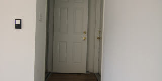 525 S Belmont St Gallery 27