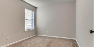 3bed/2bath Home Available in the Heart of Newcastle! Gallery 25