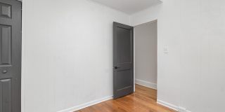 3822 6TH Street Gallery 16