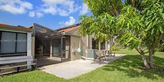 524 Village Lake Dr Gallery 3