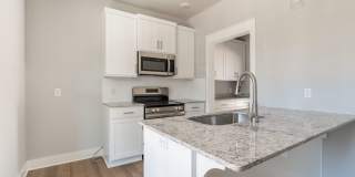 2 BR/1.5 BA in the Willow Bend S/D Gallery 5