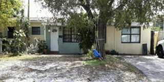 1210 Northeast 33rd Court Gallery 1