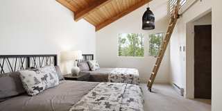 333 Faraway Road Gallery 22