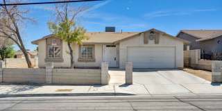 Charming Single Story Single Family Home! Charming Single Story Single Family Home! Gallery 1