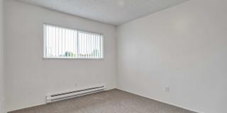 #410 OAK MANOR Gallery 38