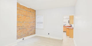 2 Bedroom Single Family on Penn with Bonus Room Gallery 7
