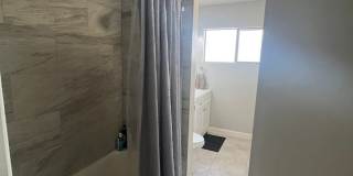 6 Bedroom 3 Bath- Large rooms, AC Gallery 22