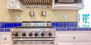 Beautifully Updated Three Bedroom Browns Valley Home Gallery 13