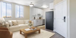 Vintage at 425 Broadway Gallery 12