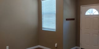Move-in Ready! 3-Bedroom Skyview Ridge Townhome Gallery 4