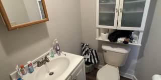 Kent Student Rental – You pick your splits! $3,000 Total Gallery 11