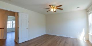 3 Bed, 2.5 Bath Single Family Home in Charles Town, WV Gallery 36