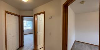 3-BedroomSouth Hill Two Story With Fenced Backyard Gallery 6