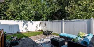 Updated 3 Bedroom 2.5Bath Townhouse in Harrisonburg Gallery 24