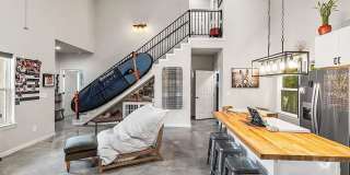 FOR LEASE!! Gallery 7