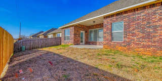 Four bedroom in Stone Lake! Gallery 49