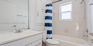 13990 SW 160th Ter Gallery 26