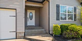 Pet Friendly Three Bedroom! Gallery 5