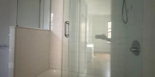 182 E 70th St Gallery 8