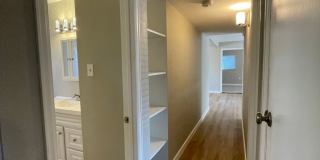 Beautiful 4 bed 2 Bath house in Aurora Gallery 14