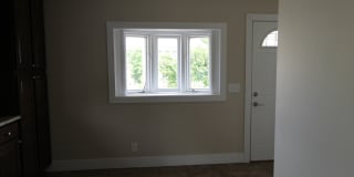 HUGE Historic Home with amazing fenced in yard and golf course views! Gallery 13