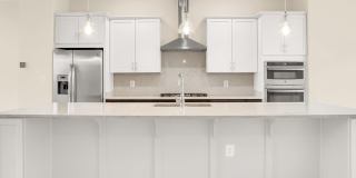 23580 BELVOIR WOODS Terrace Gallery 5