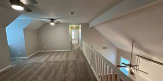Spacious Home Freshly Painted and New Carpeted! Fully Fenced in Back Yard. Gallery 19